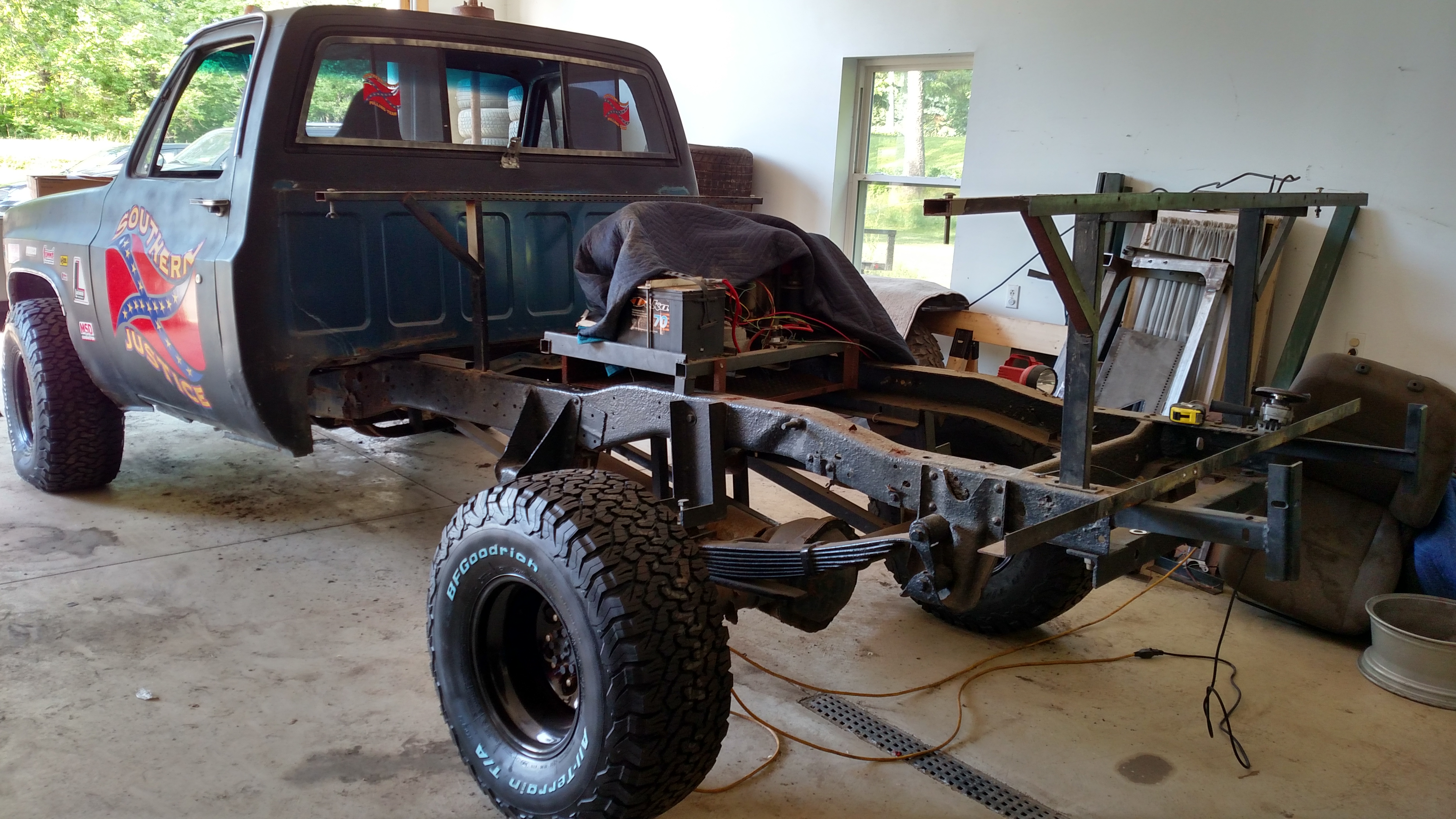 Custom Pulling Truck Hitch